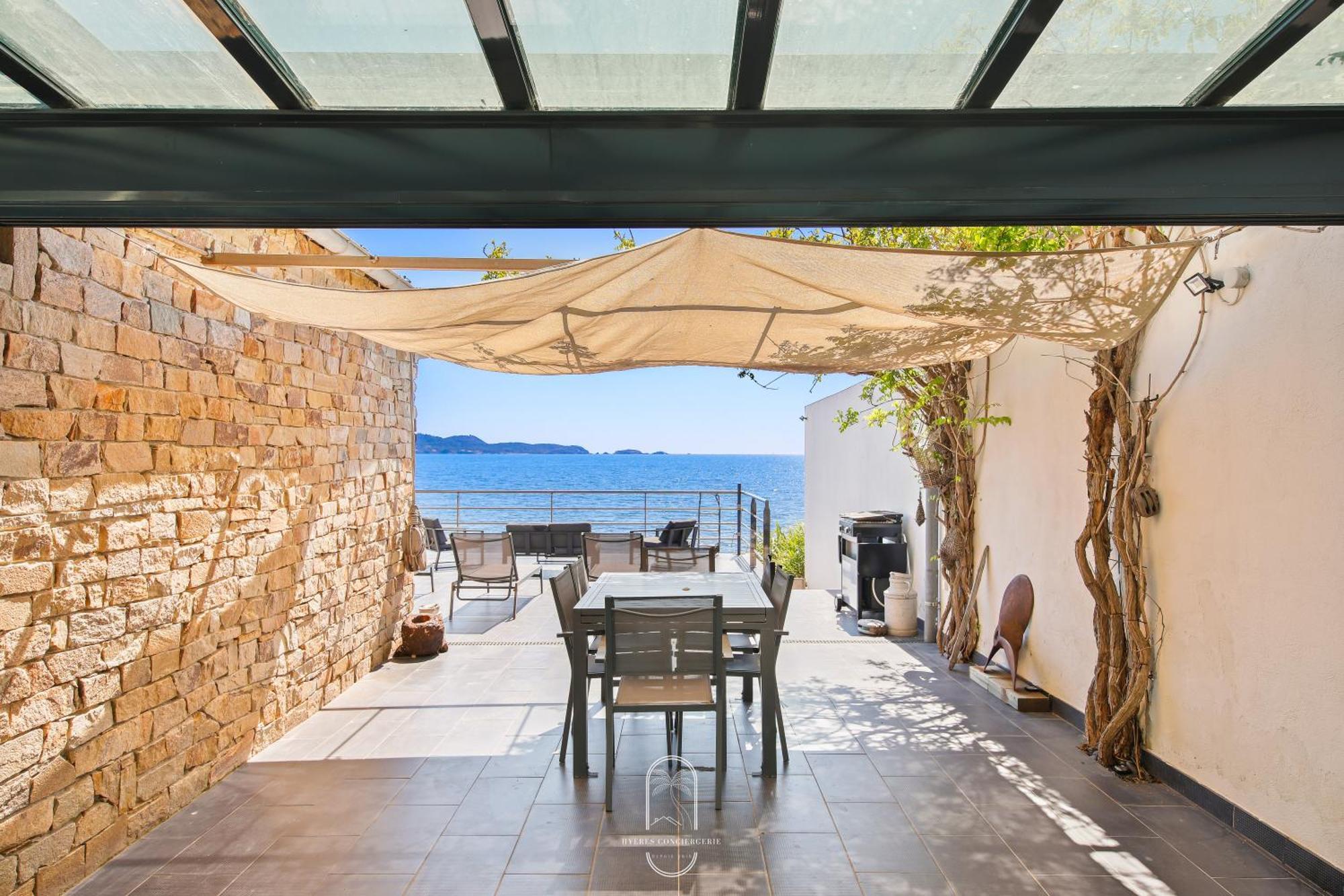 Maison Sur L'Eau-Hyeres-Almanarre-Parkings Clim Wifi By Hc Exterior foto