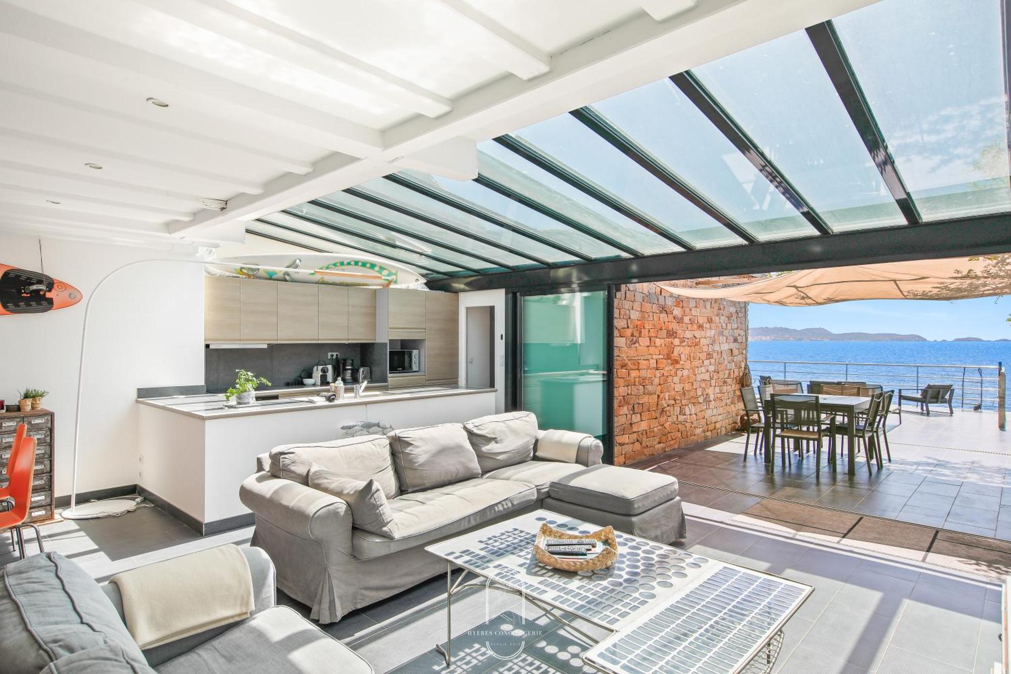 Maison Sur L'Eau-Hyeres-Almanarre-Parkings Clim Wifi By Hc Exterior foto