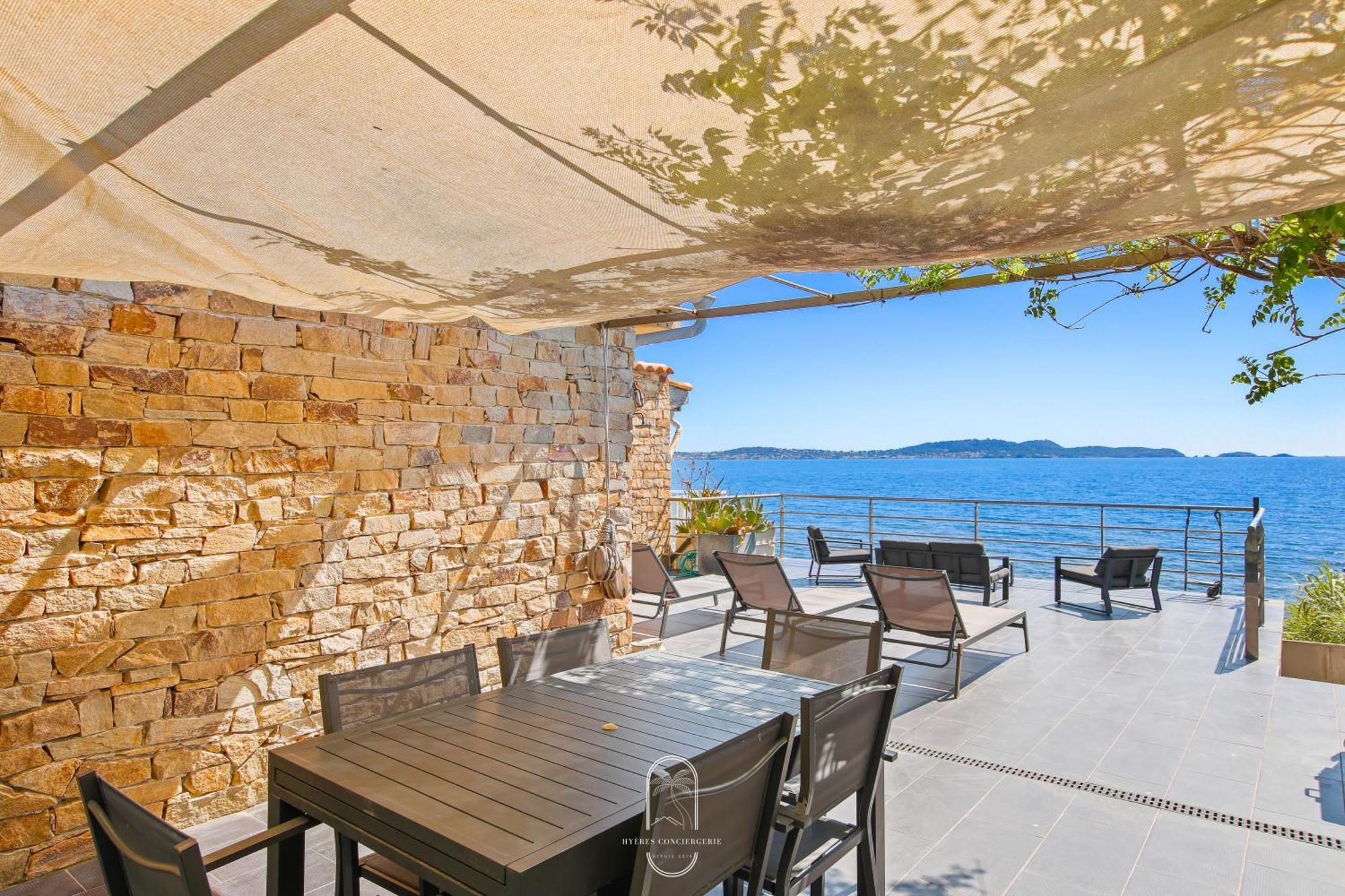 Maison Sur L'Eau-Hyeres-Almanarre-Parkings Clim Wifi By Hc Exterior foto