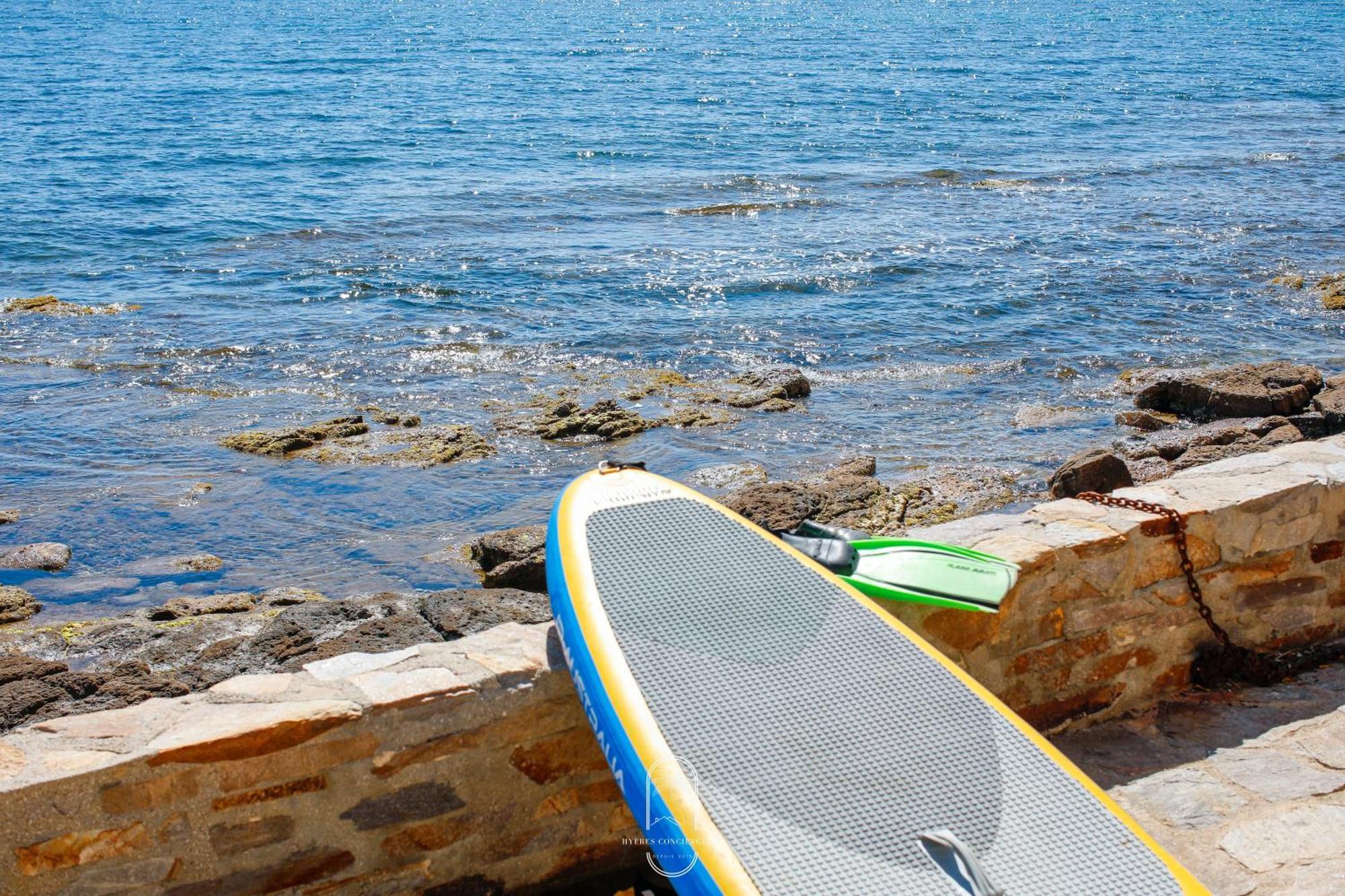 Maison Sur L'Eau-Hyeres-Almanarre-Parkings Clim Wifi By Hc Exterior foto